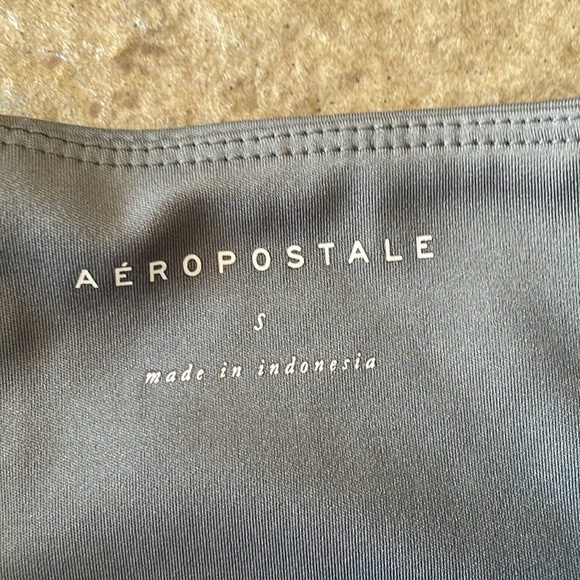 + nwot + AEROPOSTALE Air Soft Crossover High Waisted Leggings - Picture 6 of 7